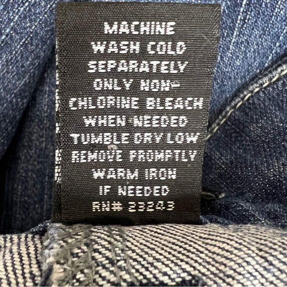 New York & Company Size 16 Capri Length Jeans with Button Back Pockets - Picture 10 of 11